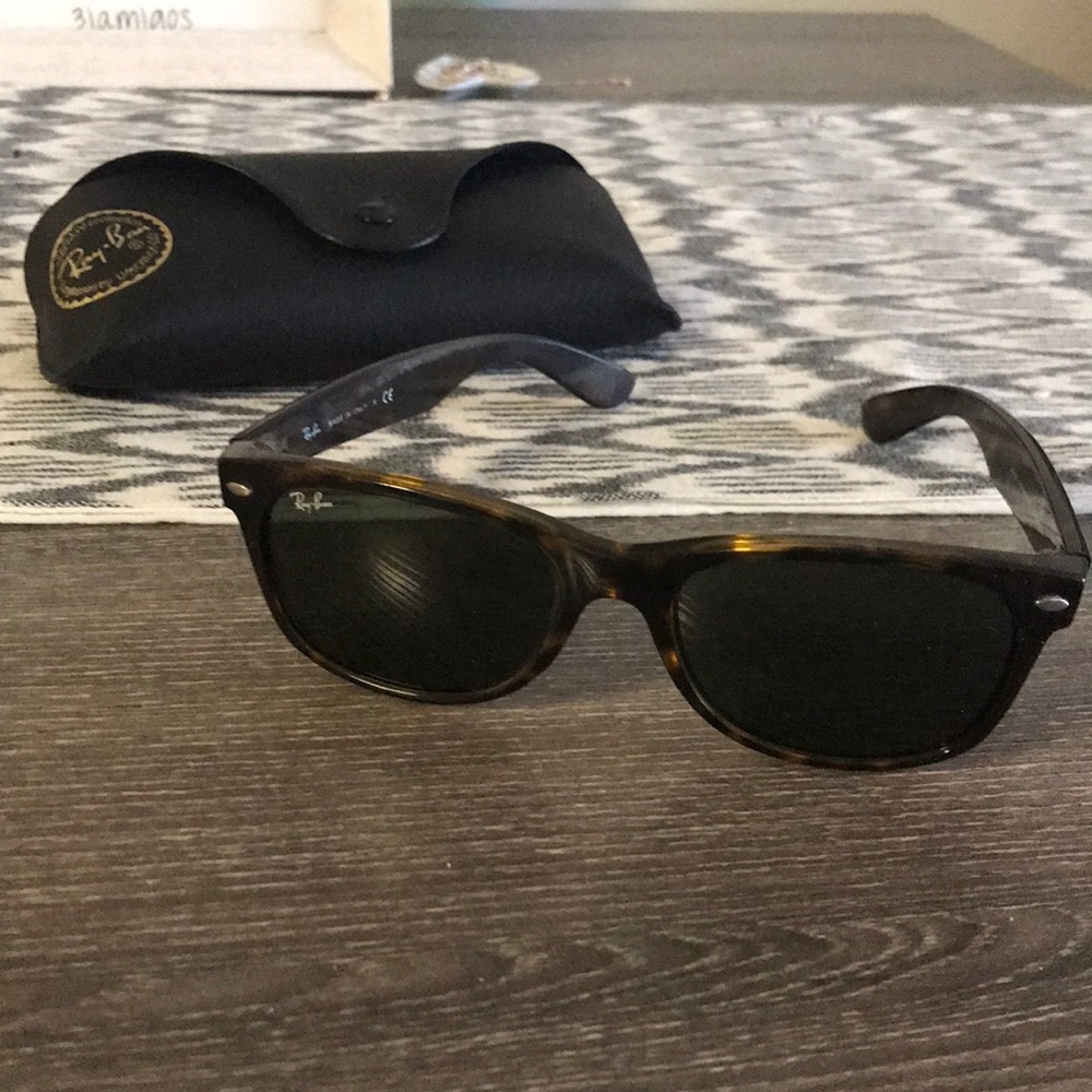 Ray-Ban wayfare sunglasses